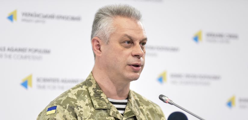 Ministry of Defense: Militants use howitzers in Mariupol sector, wound civilian near Maryinka