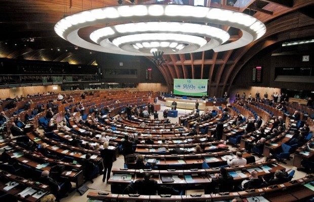 PACE passes a decision regarding education in minority languages in Ukraine