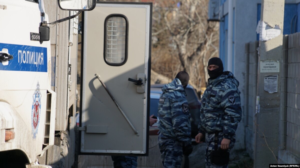 Arrests In Crimea, Youth Militarization By Russia, Most Decorated ...